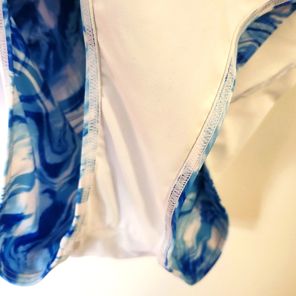 🆕️ ☆ One-Piece Racerback Swimsuit - Picture 7 of 14